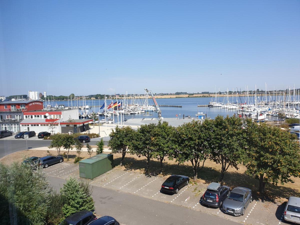 Kleine Hafenliebe Apartamento Fehmarn Exterior foto